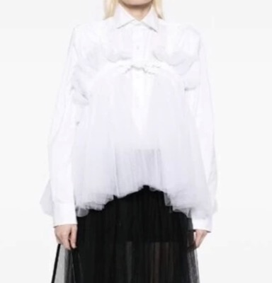 Noir Kei Ninomiya（ノワールケイニノミヤ）ホワイトのチュールラッフルトップス