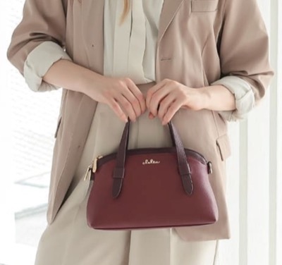 clelia（クレリア）ボルドーのショルダーバッグ