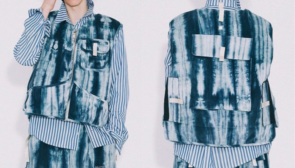 Advisory Board Crystals（アドバイザリー ボード クリスタルズ）ブルーグリーンのカーゴベスト