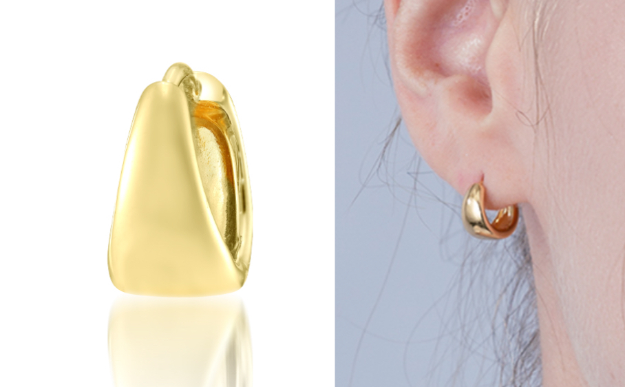 STAR JEWELRY（スタージュエリー）ゴールドのピアス