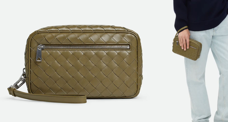 Bottega Veneta（ボッテガ・ヴェネタ）カーキのバッグ
