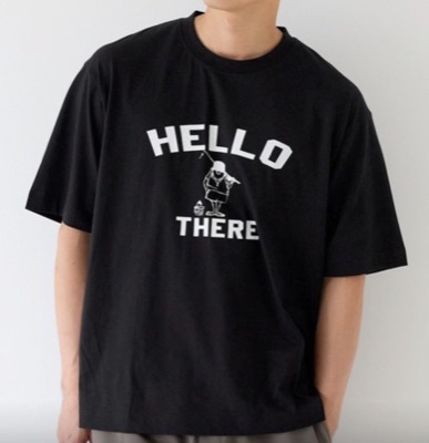 coca（コカ）ブラックのプリントTシャツ