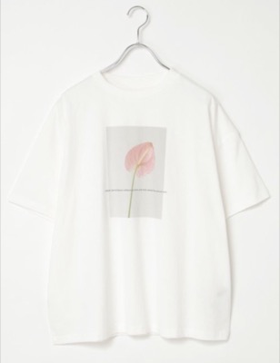 VENCE（ヴァンス）ホワイトのプリントTシャツ