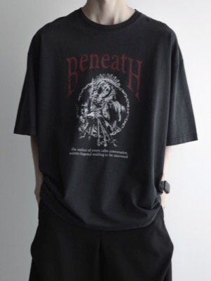 remer（リメール）ブラックのプリントTシャツ