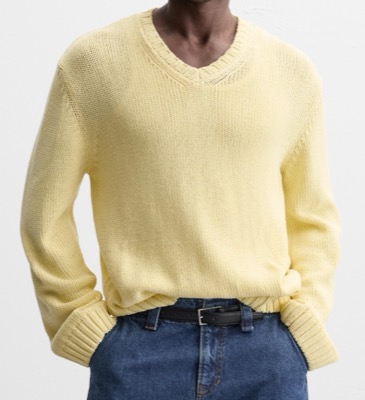 ZARA（ザラ）ライトイエローのVネックニット