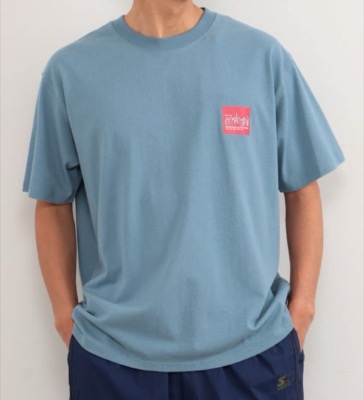 ManhattanPortage（マンハッタンポーテージ）ライトブルーのTシャツ