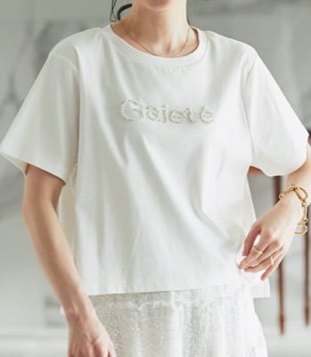 La boutique BonBon（ラブティックボンボン）ピンクのロゴTシャツ