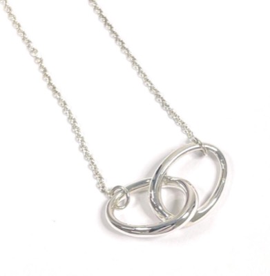 Tiffany&Co.（ティファニー）シルバーのダブルフープネックレス
