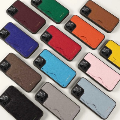 ワインレッドのスマホケース