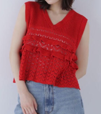 NATURAL BEAUTY BASIC（ナチュラルビューティーベーシック）赤い透かし編みフリルニット