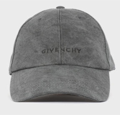 GIVENCHY（ジバンシィ）グレーの帽子