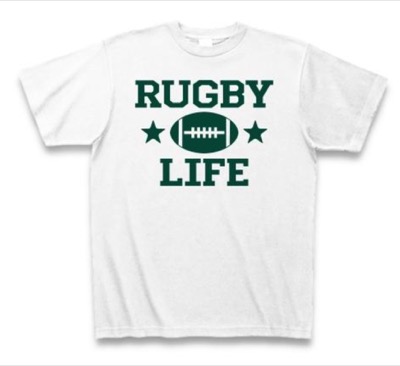 ホワイトxグリーンのTシャツ