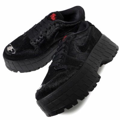 NIKE（ナイキ）ブラックのスニーカー