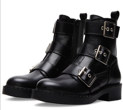 Steve Madden（スティーブマデン）ブラックのブーツ