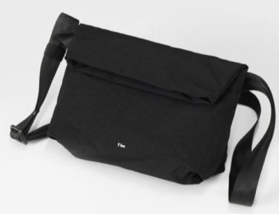Filer（フィレール）ブラックのショルダーバッグ