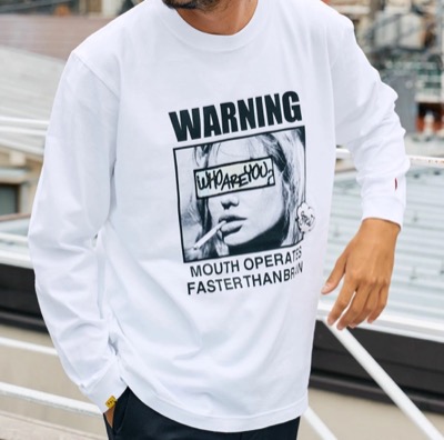 STUD MUFFIN（スタッドマフィン）ホワイトのプリントTシャツ