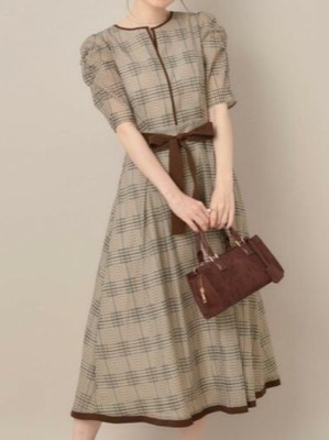 Couture Brooch（クチュールブローチ）モカブラウンのチェック柄ワンピース