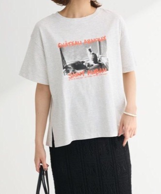 Green Parks（グリーンパークス）グレーのプリントTシャツ
