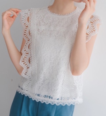 MISCH MASCH（ミッシュマッシュ）ホワイトのレースブラウス