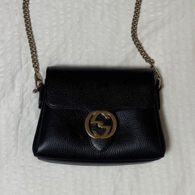 GUCCI（グッチ）ブラックのショルダーバッグ