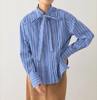 DESIGNWORKS(デザインワークス)ブルーのストライプ柄シャツ