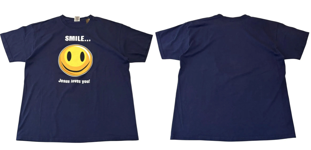 ネイビーのニコチャンTシャツ