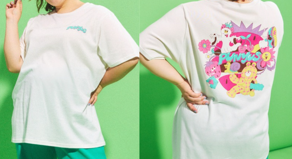 PUNYUS(プニュズ)ホワイトのバックプリントTシャツ