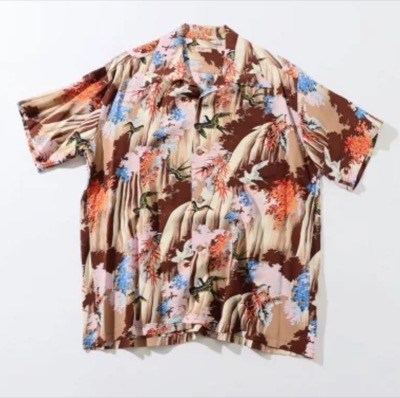 SUN SURF(サンサーフ)ブラウン系の総柄シャツ