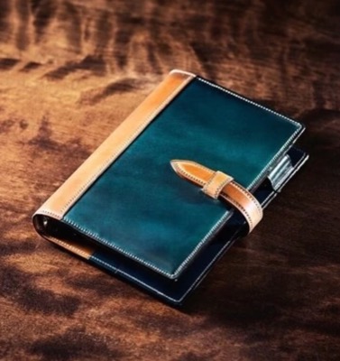 COCOMEISTER（ココマイスター）グリーンxブラウンの手帳