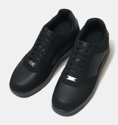 STANDOOL TOKYO（スタンドゥール）ブラックのスニーカー