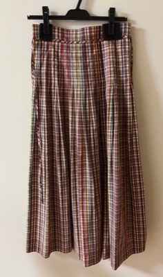 BLAMINK(ブラミンク)レッド系のチェック柄スカート