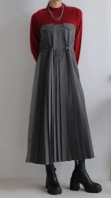 LADYMADE（レディメイド）レッドxグレーのプリーツワンピース