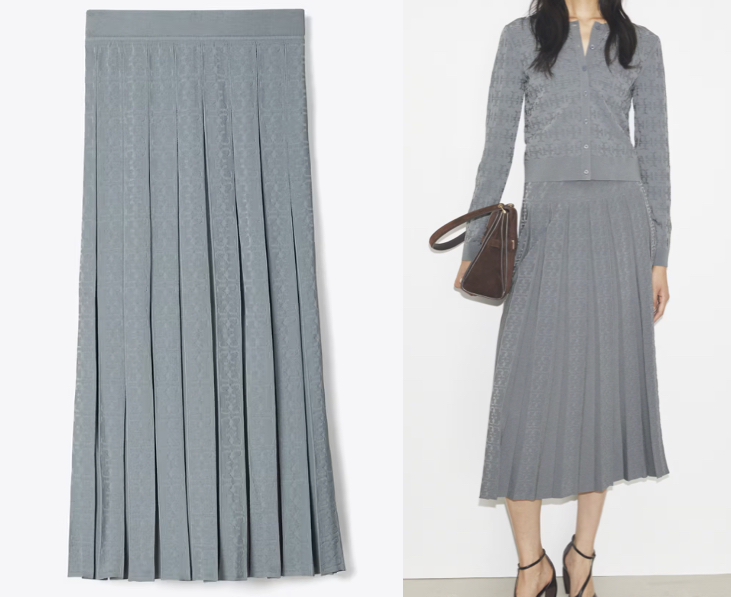 TORY BURCHグレーのプリーツスカート