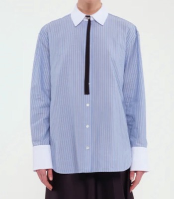 TELA9（テラナイン）ブルーのストライプ柄シャツ