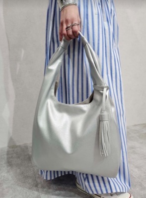 Ungrid(アングリッド)シルバーのショルダーバッグ