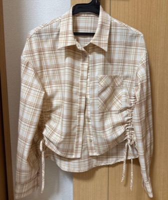 LILLIAN CARAT（リリアンカラット）ベージュ系チェック柄シャツ