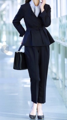 RUIRUE BOUTIQUE(ルイルエブティック)ネイビーのセットアップスーツ