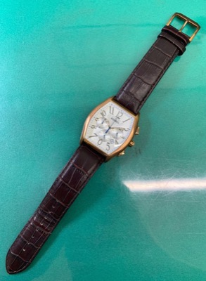 ARAMIS(アラミス)ブラウンxゴールドの腕時計