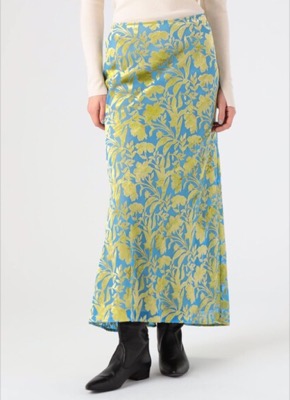DES PRES(デプレ)サックスブルーxイエローのフラワーマキシスカート