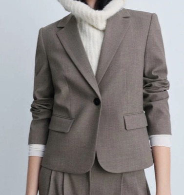 MANGO（マンゴー）ブラウンのブレザージャケット