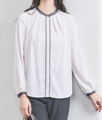 UNITED ARROWS(ユナイテッドアローズ)ホワイトのバイカラーパイピングブラウス