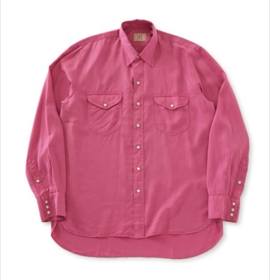 WYTHE(ワイス)ピンクのシャツ