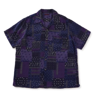 BLUE BLUE（ブルーブルー）ネイビーのバンダナ柄パッチワークシャツ