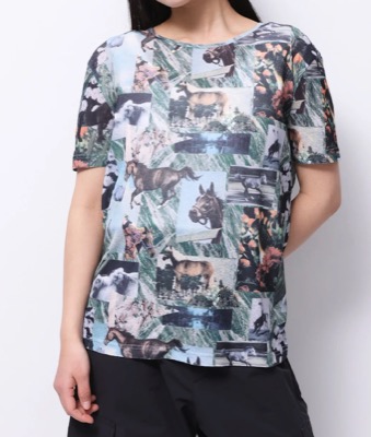 Common Noun(コモンナウン)グリーン系のプリントシアーTシャツ