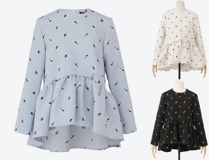 TSURU By MARIKO OIKAWA(ツル バイ マリコ オイカワ)ライトブルーの小花柄ブラウス