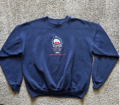 ネイビーのプリントスウェット