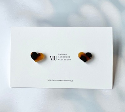 Handmade Accessory MU(ハンドメイドアクセサリーミュウ)べっ甲ミニハートピアス