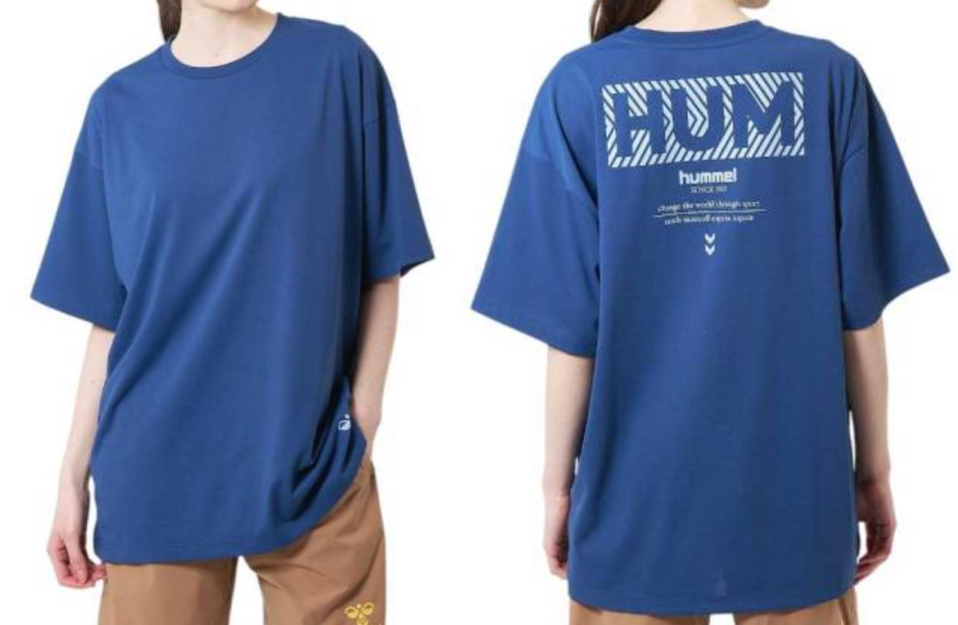 Hummel(ヒュンメル)ブルーのTシャツ