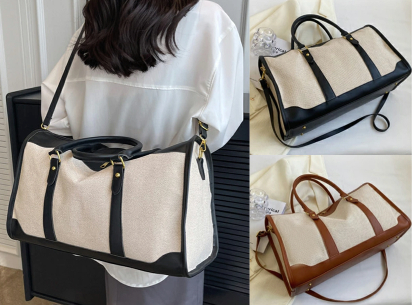 ブラックのショルダーバッグ