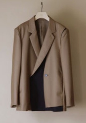 ETHOSENS(エトセンス)ベージュのレイヤードジャケット